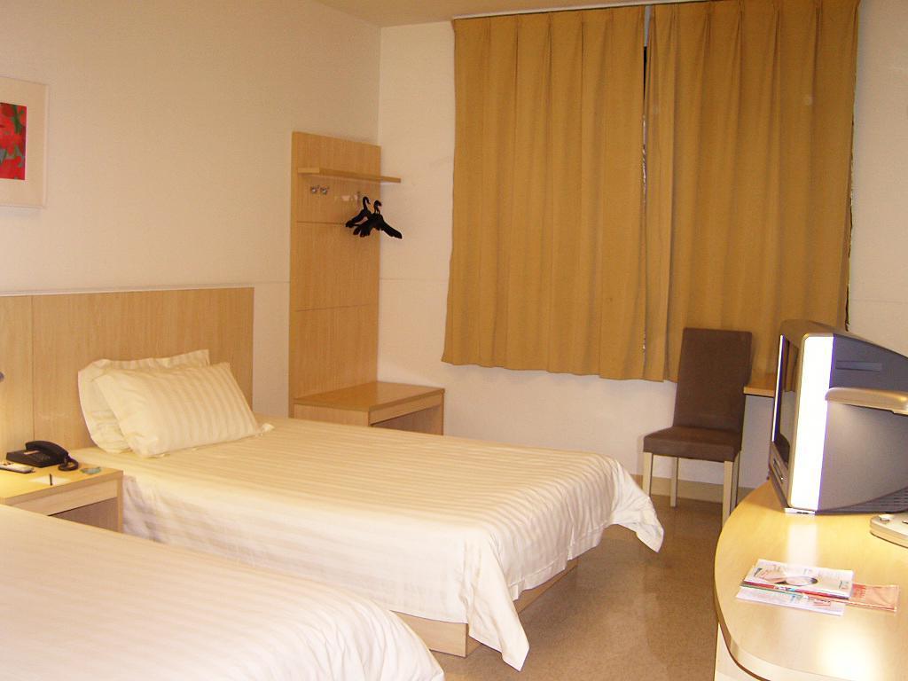 Jinjiang Inn - Wuhan Ziyang Road Dış mekan fotoğraf